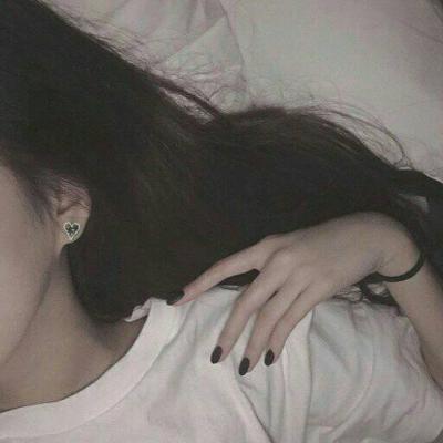 稀有真人女生头像(优选28张)