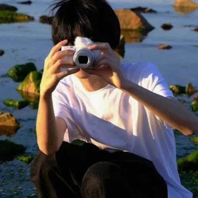 2023最新qq头像男生帅气图片(精选18张)