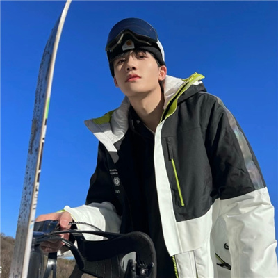 男生最爱的帅气qq头像(18张)