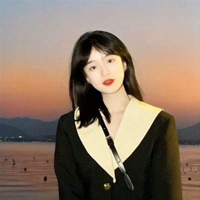 浪漫氛围女生头像真人高清图片(共16张)