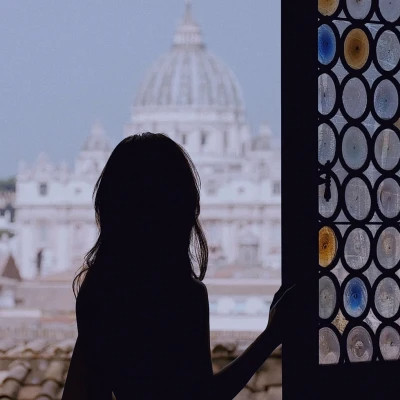 高清氛围感的女生微信头像图片(18张)