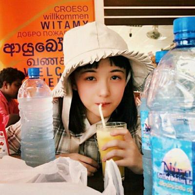 高清微信头像女清新可爱唯美图片(18张)