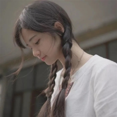 女生头像高级感日系(共18张)