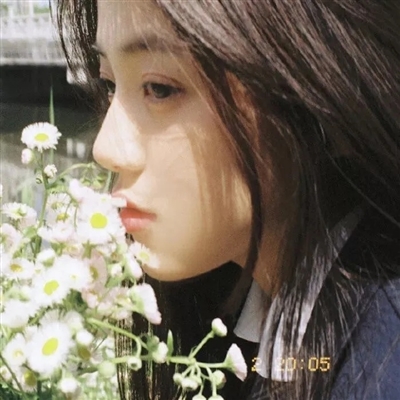 女生头像高级感日系(共18张)