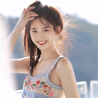 高级氛围感女生头像(20张)