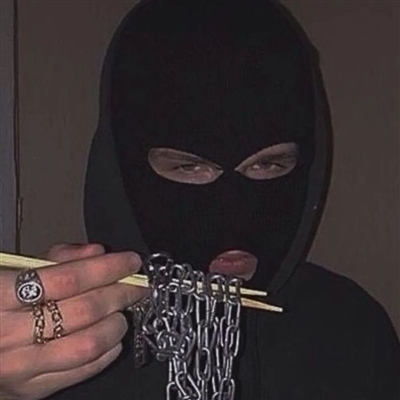 高级感十足的头像男(共18张)