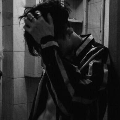 全网最帅的头像黑暗系男(精选28张)