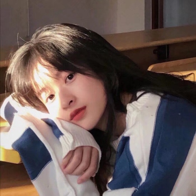 小姐姐微信头像霸气(精选18张)