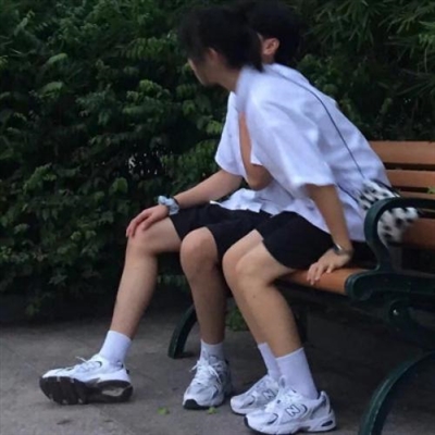 超级幸福甜蜜的双人情侣头像一对(优选18张)