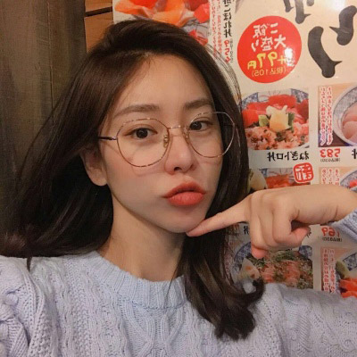 成熟且有深度的头像女(共20张)