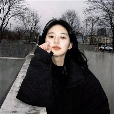 冷清氛围感女头真人小众(共18张)