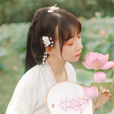 古典气质美女微信头像(精选28张)