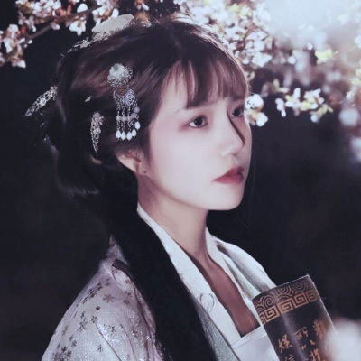古典气质美女微信头像(精选28张)