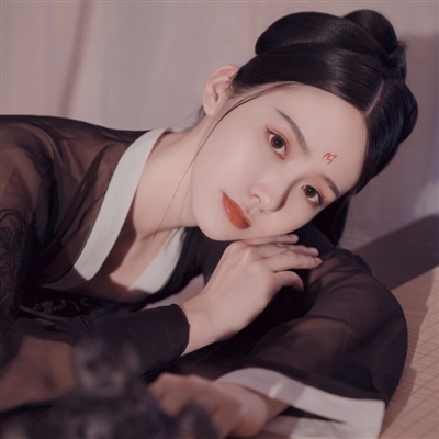 古典气质美女微信头像(精选28张)