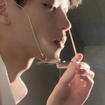 2023头像男最新版的(共18张)