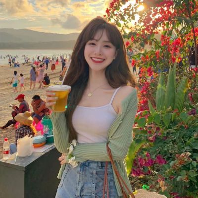 好看气质的微信头像女(共20张)