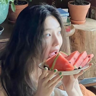 好看气质的微信头像女(共20张)