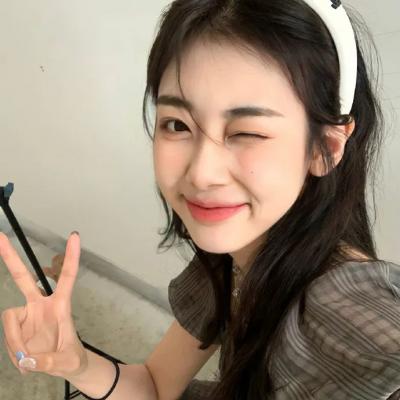 耐看型的女生头像(18张)