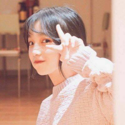 独一无二小清新女生头像真人(共20张)