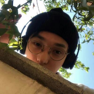 帅气有气质的男生头像(共18张)