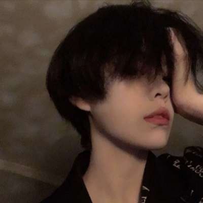 帅气有气质的男生头像(共18张)