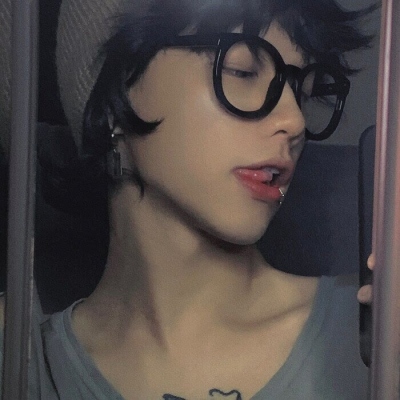 高级感十足的头像男(优选34张)