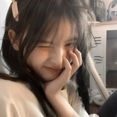 真人女头ins风可爱(共24张)