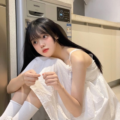 真人女头ins风可爱(共24张)