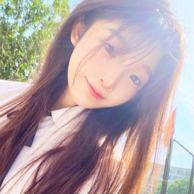 真人女头ins风可爱(共24张)