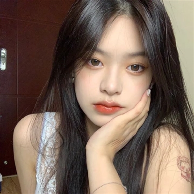 让人忍不住多看几眼的温柔女头像(20张)