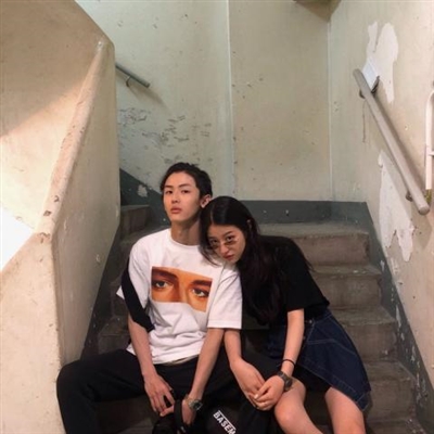 甜蜜情侣头像一左一右霸气(共18张)