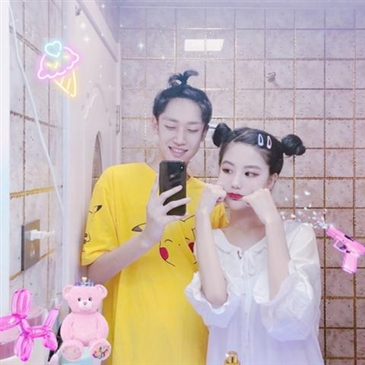 甜蜜情侣头像一左一右霸气(共18张)