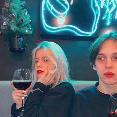 甜蜜情侣头像一左一右霸气(共18张)