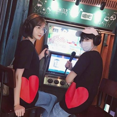 甜蜜情侣头像一左一右霸气(共18张)