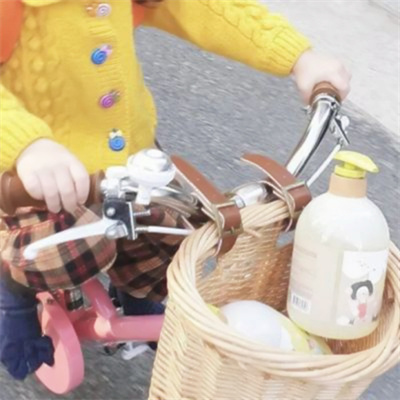 情侣头像小孩子可爱一男一女(精选16张)