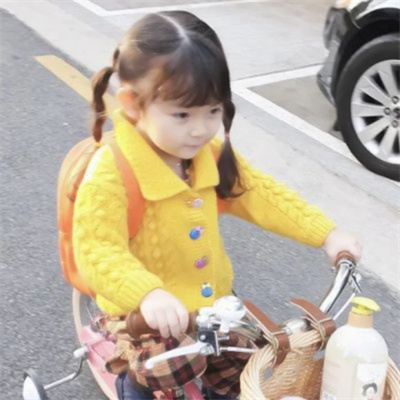 情侣头像小孩子可爱一男一女(精选16张)