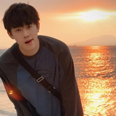 2023最帅动真人头像(共18张)