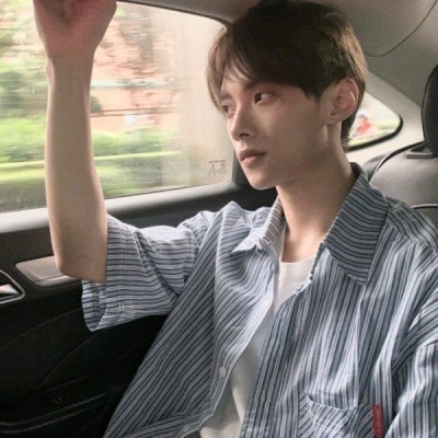 帅到炸裂的氛围感男生好看头像(共18张)