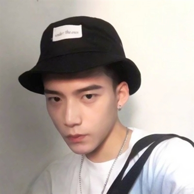 干净唯美的气质帅哥头像图片(共18张)