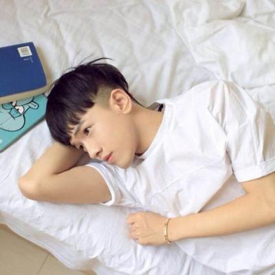 干净唯美的气质帅哥头像图片(共18张)