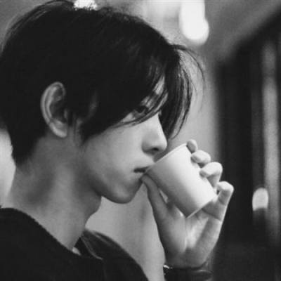 很帅的男生头像(共22张)