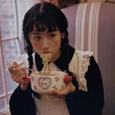 快手绝绝子女生头像(共20张)