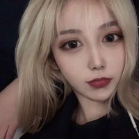 高清好看的潮流网图女头像(共24张)