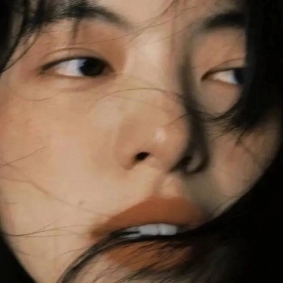 高清好看的潮流网图女头像(共24张)