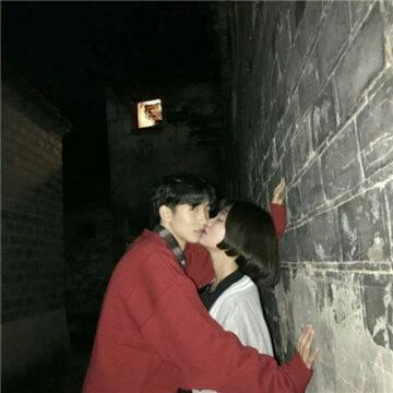 情侣拥抱在一起超级甜的头像图片大全(优选20张)