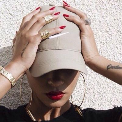 微信女生高冷霸气头像图片大全(20张)