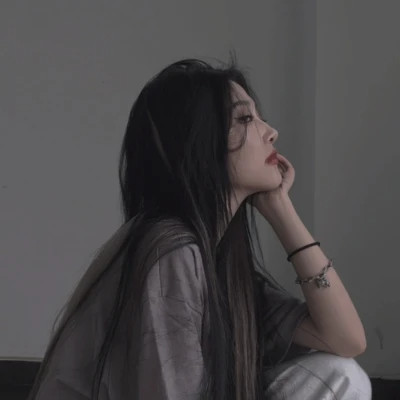 小众高级氛围感头像(共34张)