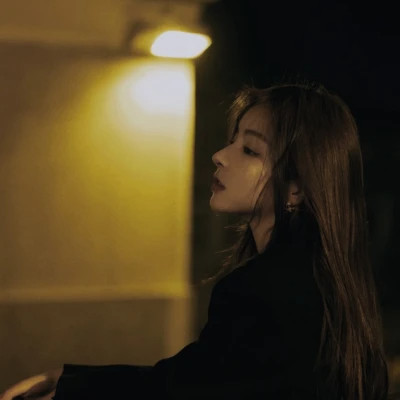 小众高级氛围感头像(共34张)