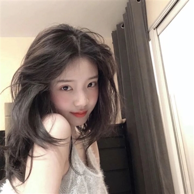 高级感精致女生头像(共18张)