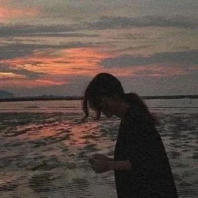 高级感精致女生头像(共18张)